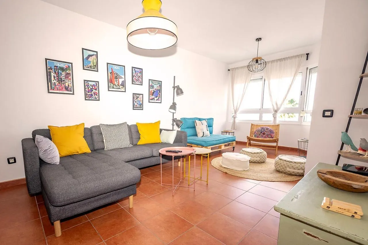 Artistic Beachfront Apartment Radazul España