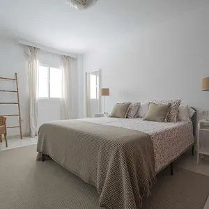 https://la-terraza-de-radazul.in-canary-islands.com
